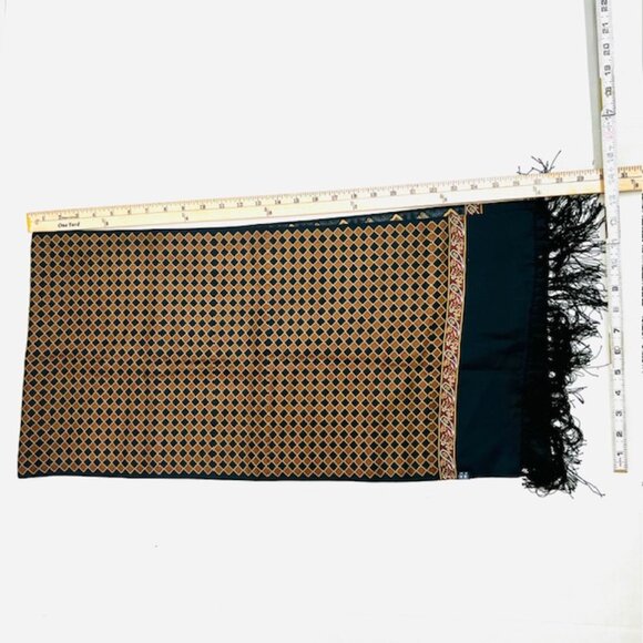 2 Ways Burberrys 100% Silk Satin Scarf 60"x13" Brown black Check Art Fring (1 - Picture 13 of 16